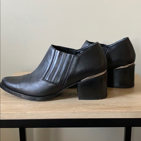 Steve Madden Korral Black Booties 7.5 - Picture 2 of 7